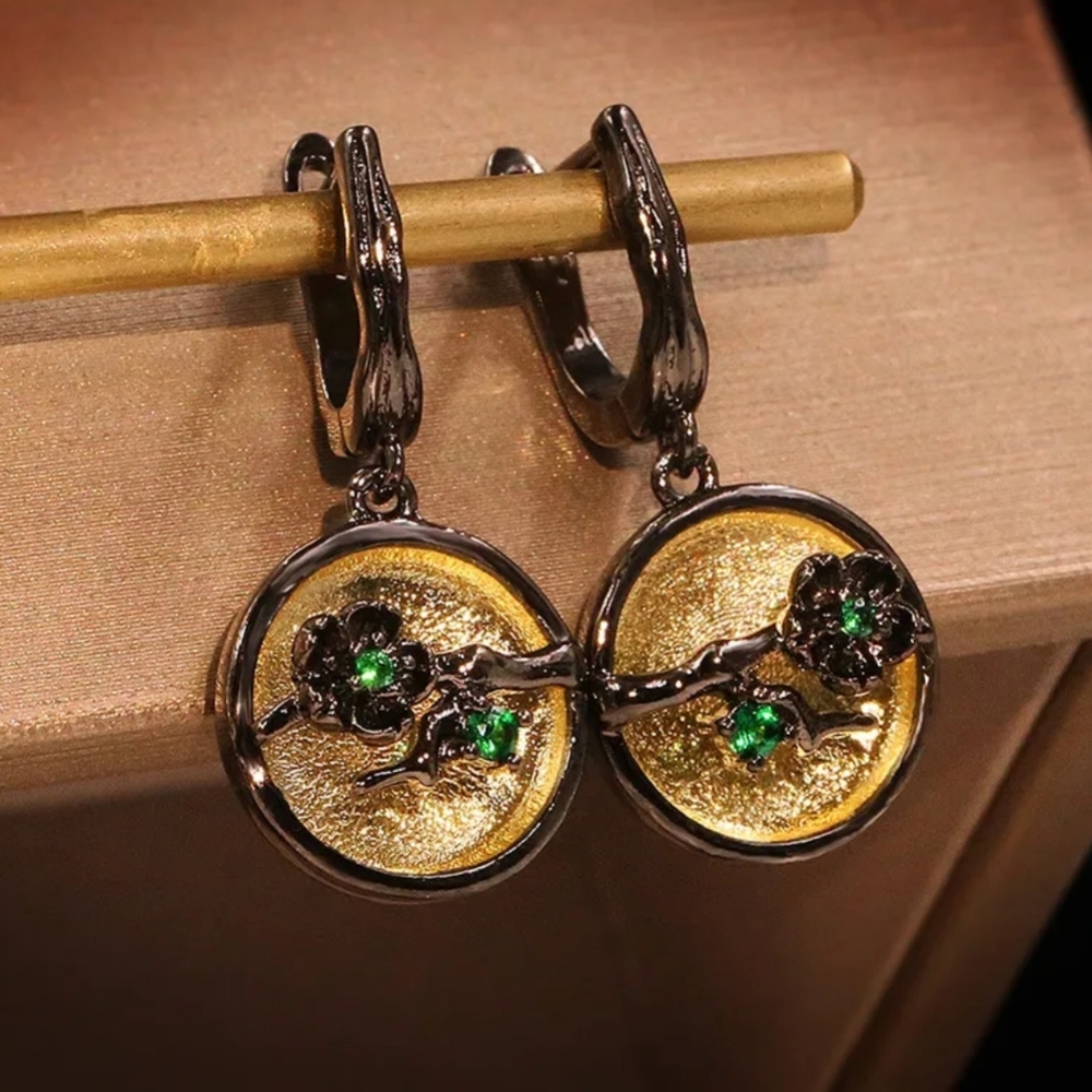 Tree branch earrings - Picture 3 of 5